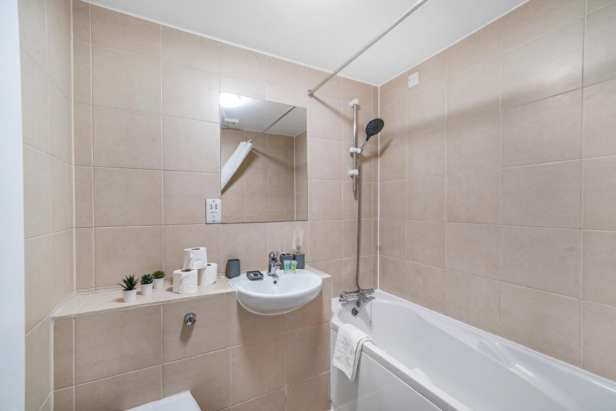 Appartamento Boutique Central Hackney Abode - Balcony - Sleeps 6 Londra Esterno foto